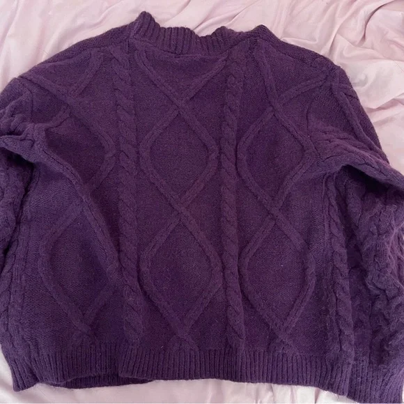 Taylor Swift Cardigan - Picture 2 of 4